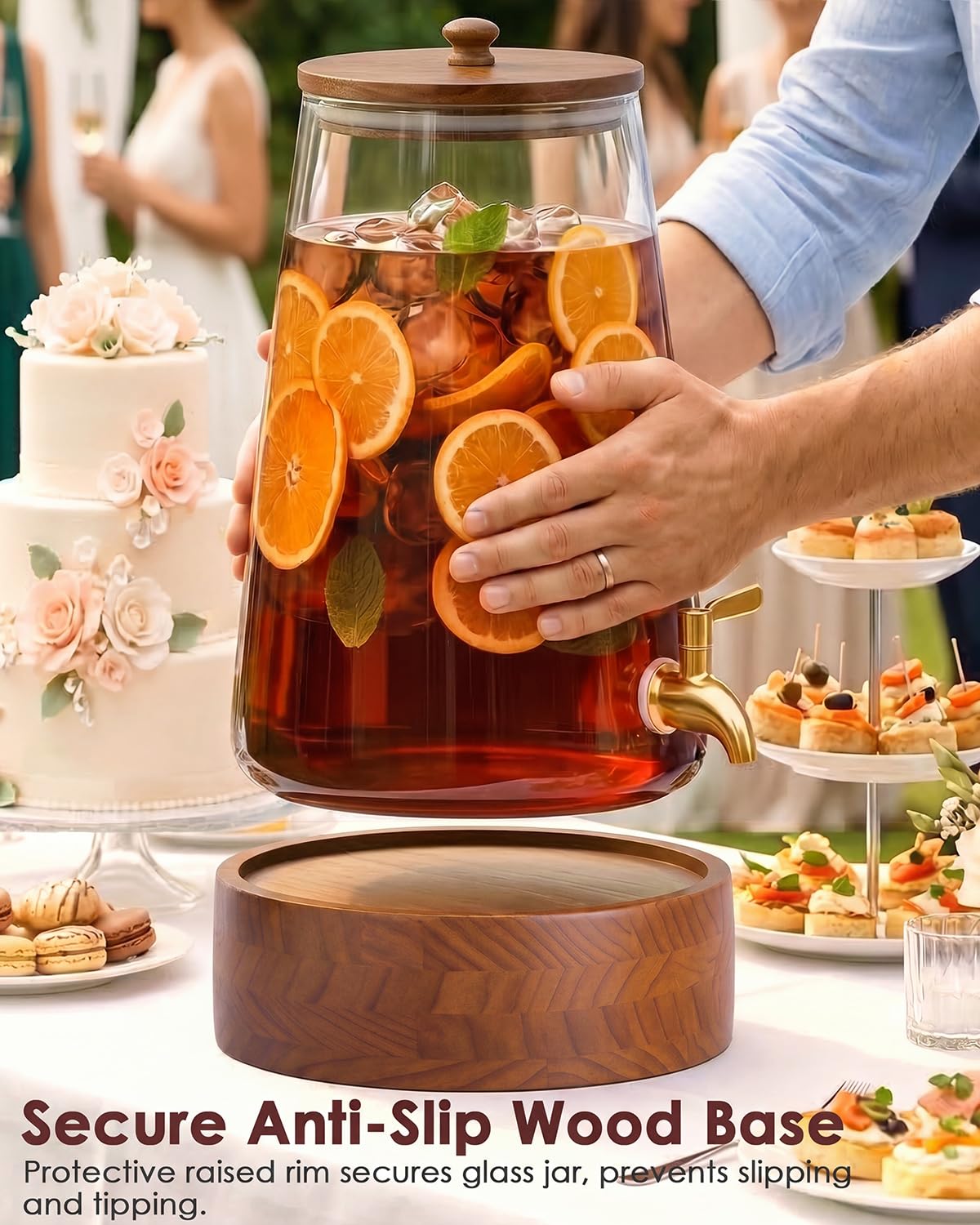 2 Gallon Glass Drink Dispenser with Spigot B820977