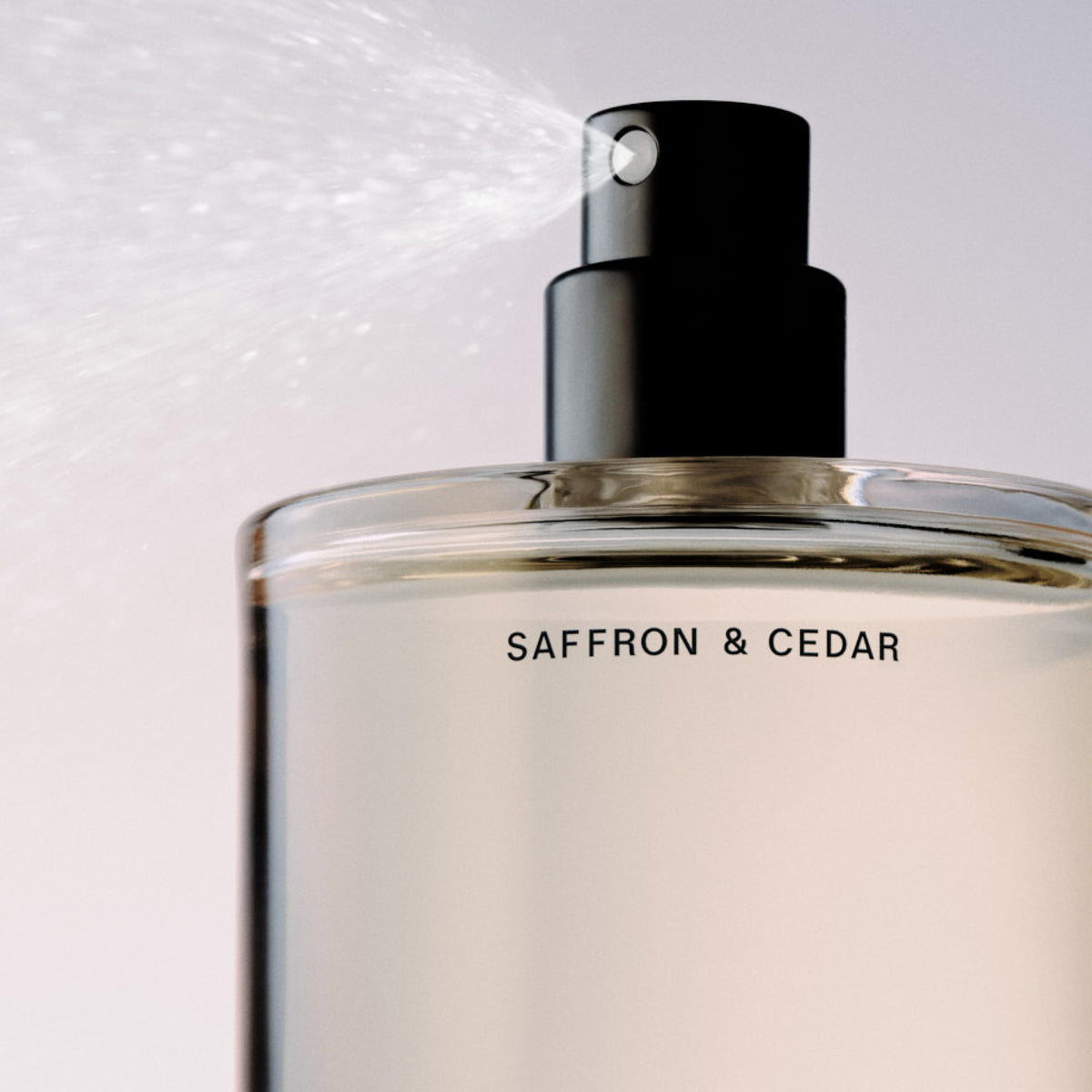 Hair & Body Mist Saffron & Cedar 3.4 fl oz I558