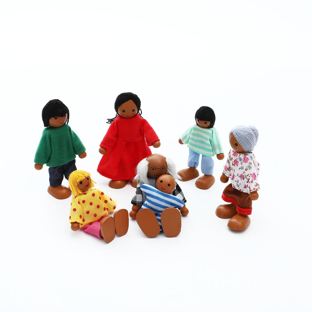 Wooden Dollhouse Family Set 23 Pieces R8629